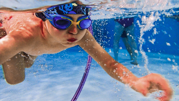 Nauka pływania dla dzieci od czwartego roku życia – 18:40 Czwartek
