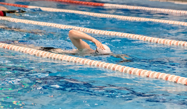 Treningi pływania dla mlodziezy i doroslych